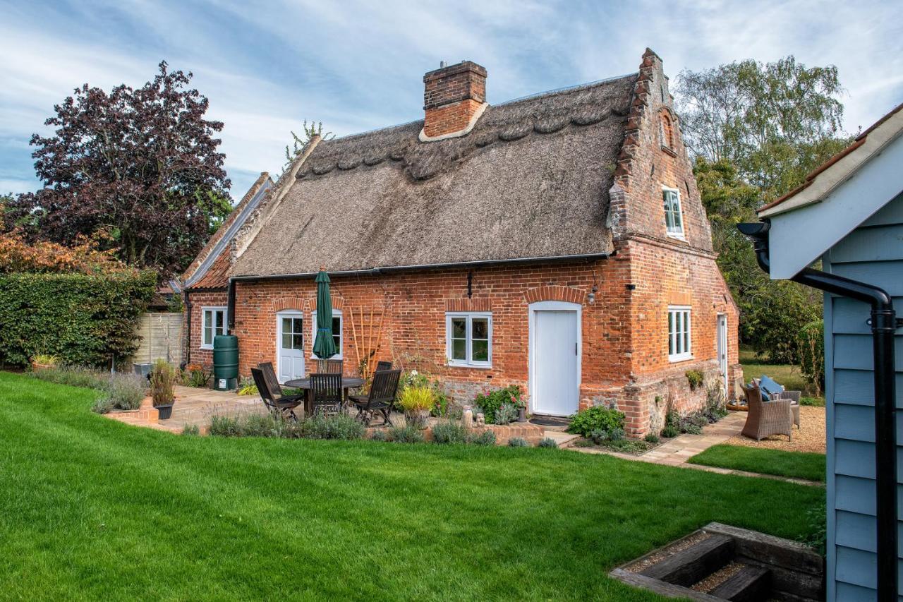 Thatch Cottage - Luxury Norfolk Hideaway Norwich Exterior photo